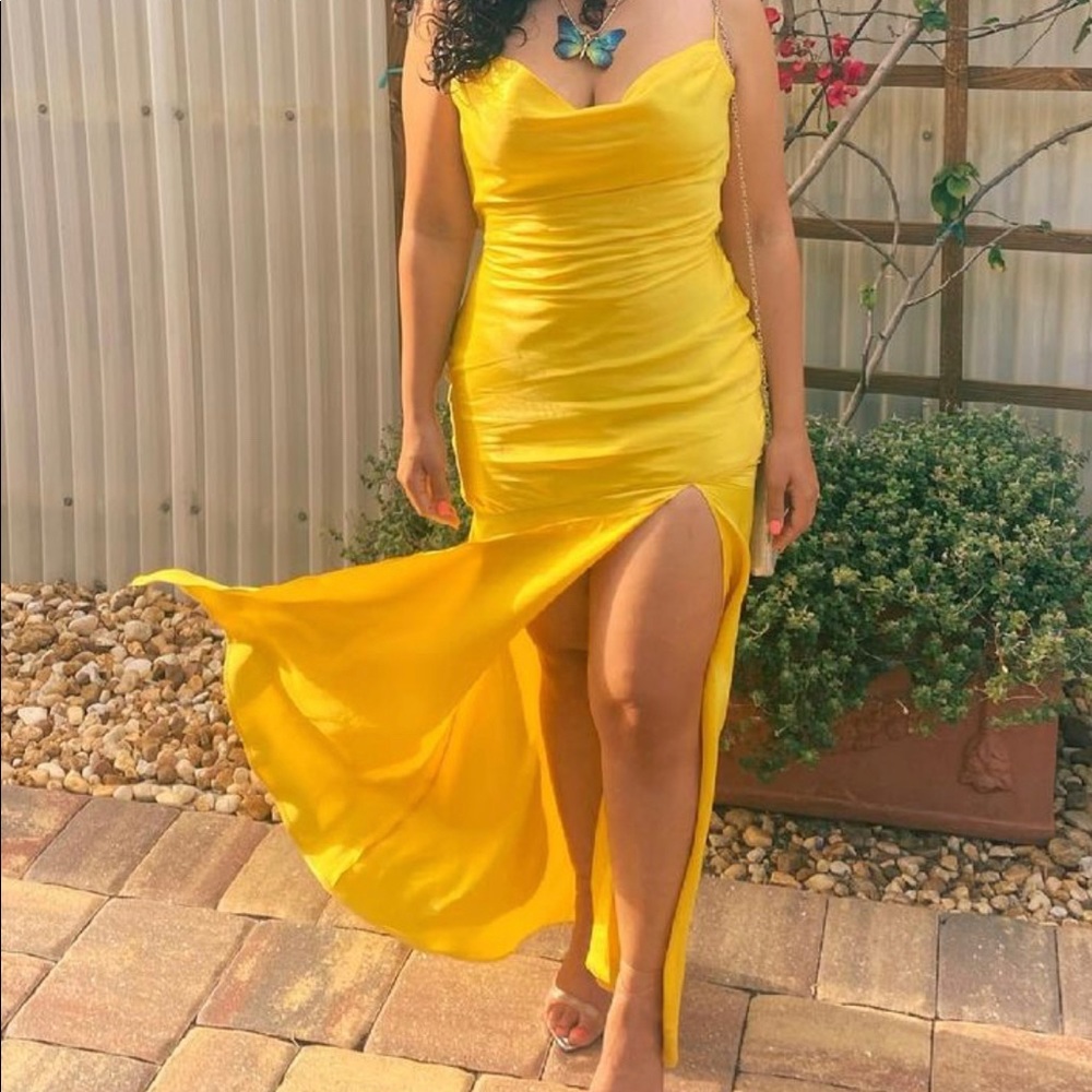 Yellow backless tie maxi gown with thigh slit